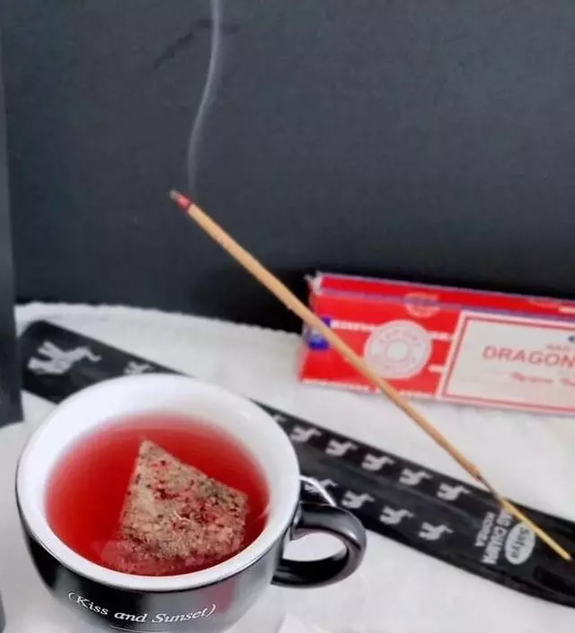 캠핑가서 여전히 잘 사용 중 입니다.
