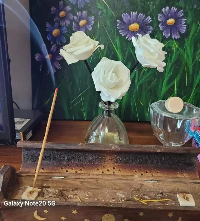 여러 향으로 힐링하고 있습니다
