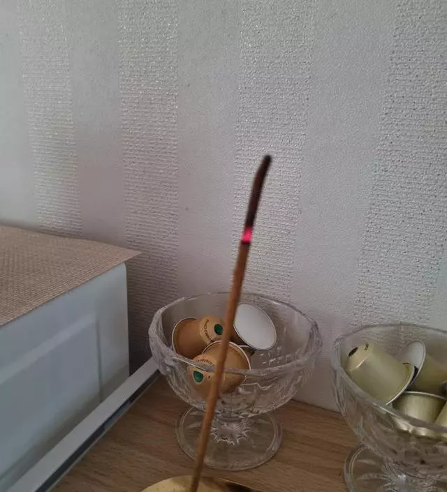 아침에 켜두고 커피 한잔 마시면 힐링돼요
