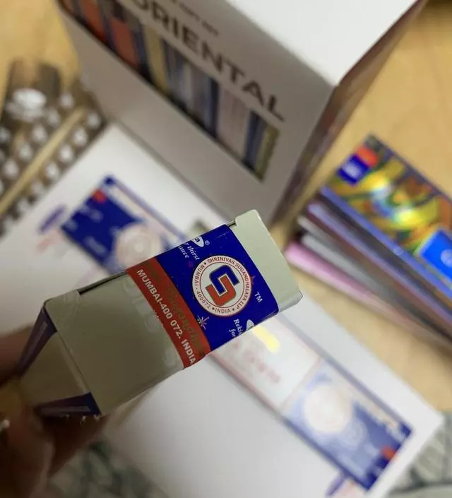 완전 득템했어요!! 기존에 쓰던거에 홀더도 받아서 좋고 라이브때 할인도 받았고 라이브