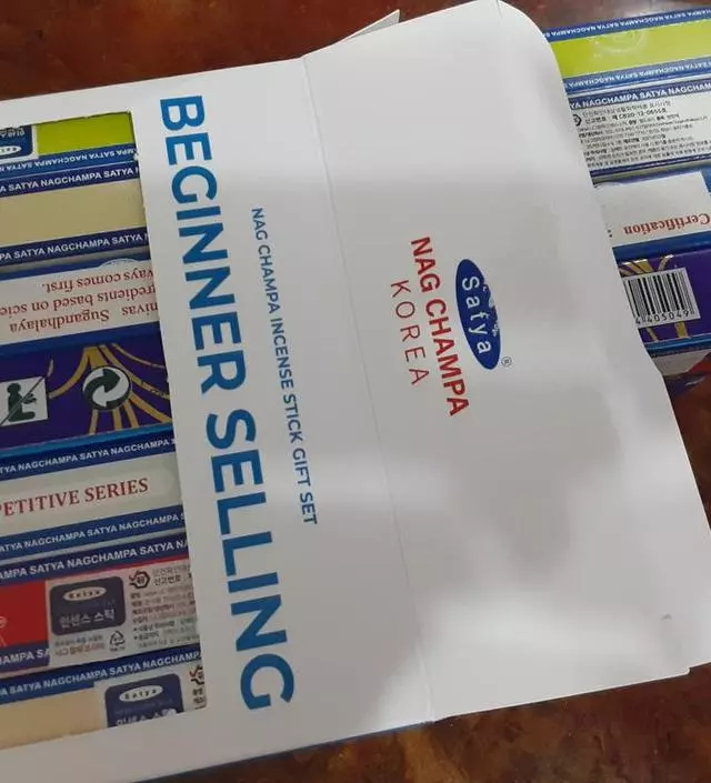 오랫만에 사봤는데 향이 여러가지라서 만족도가 커요. 대단히 빠른 배송도 너무나 감사