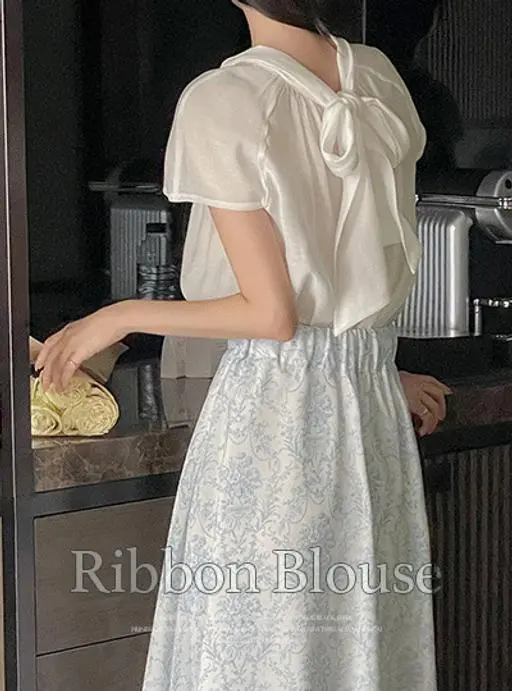 살랑 셔링넥 백리본 시스루 블라우스