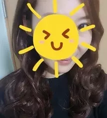 염색머리 색상이 많이 밝은 편인데. 
