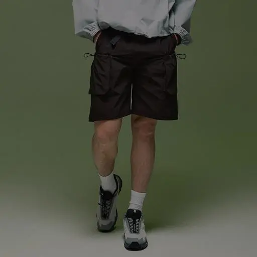 버클 드로우 카고 포켓 쇼츠 블랙