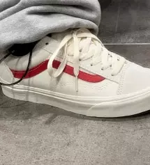 반스 스타일 36 제품을 소개해드리겠습니다.
