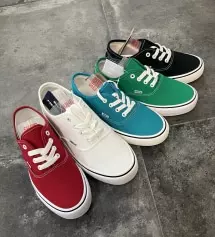 미쯔 브랜드 V1 캔버스 스니커즈 입니다 ~!
