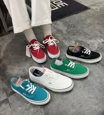 미쯔 브랜드 V1 캔버스 스니커즈 입니다 ~!
