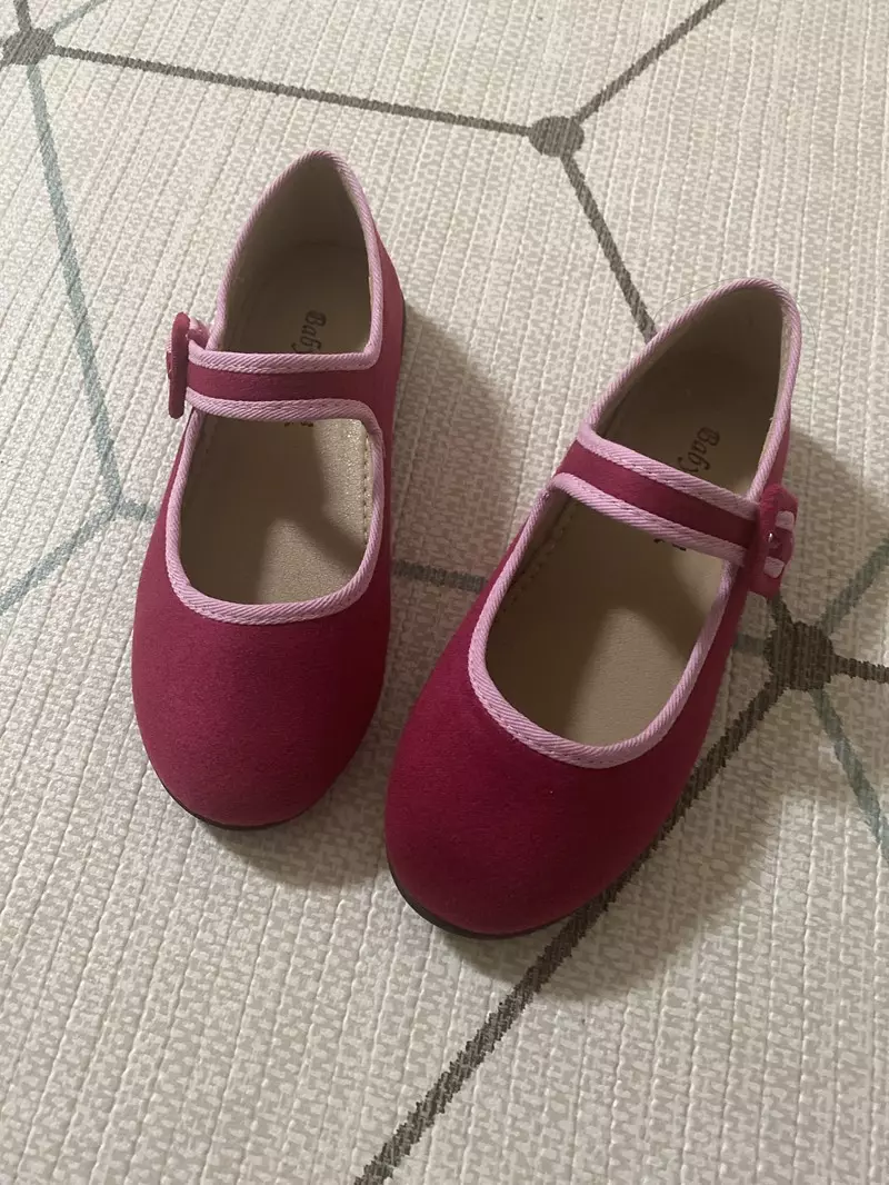 다른구두 170은 맞는데 이건 아주 꽉 맞아서
