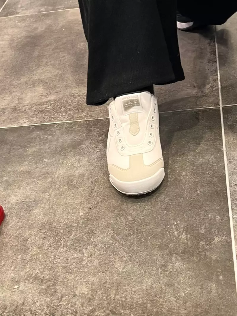 언코리 슬립온 제품을 소개해드리겠습니다!
