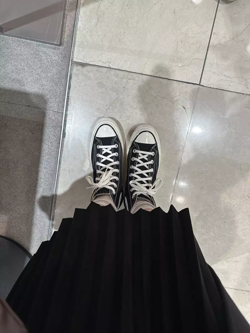 완전 예뻐요. 사이즈도 딱이에요! 어디에든 어율려요