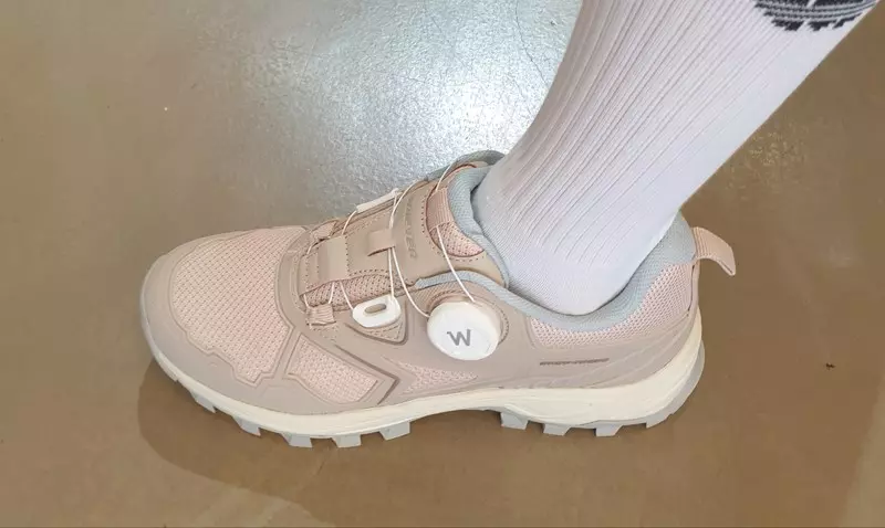 가볍고 탄탄한 웨버 이지 트렉스 착화 후기 입니다.
