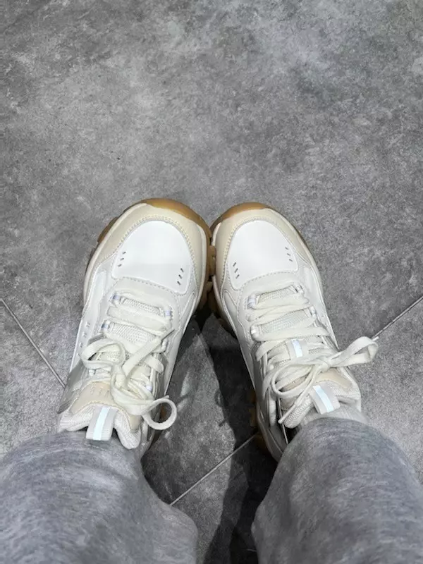 웨버 부르트 제품입니다.
