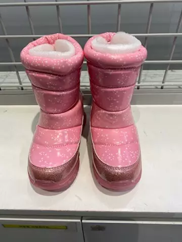 웨버 케릭터 부츠입니다.
