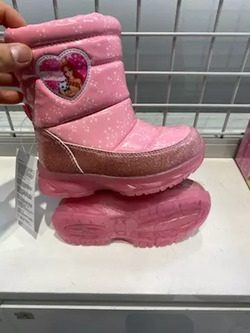 웨버 케릭터 부츠입니다.
