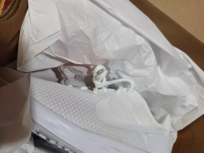 나이키 레볼루션6, 넥스트 네이쳐 우먼스 운동화 입니다