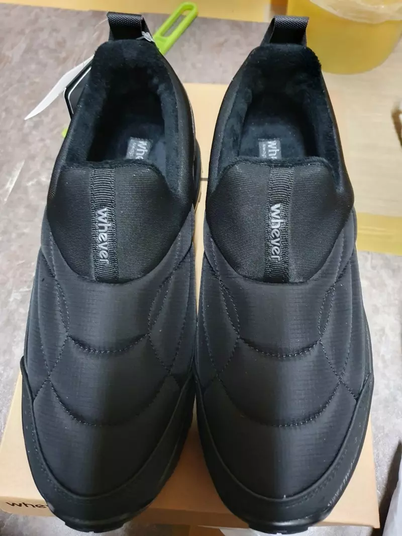 신발 따뜻하고 튼튼해보입니다
