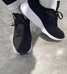 아주 깔끔한 푸마의 러닝화 소개해드릴게요!
