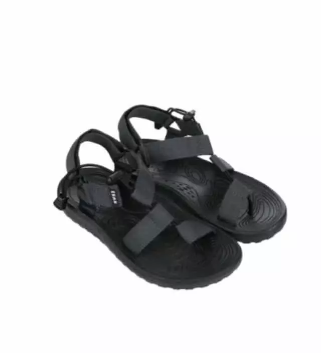 올여름 예쁘게 신겠네요
