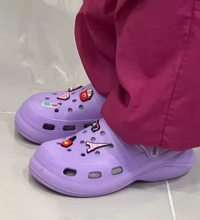웨버의 쿠잉 아쿠아 샌들 슬리퍼 제품을 소개해드리겠습니다!
