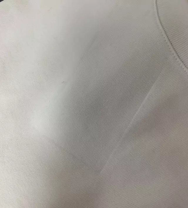 변형이 없어서 색 바래면 계속 구매하고있습니다
