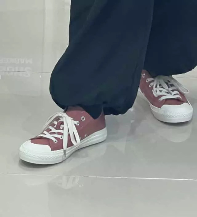 미쯔의 예쓰 발수 코튼 스니커즈 제품을 소개해드리겠습니다!
