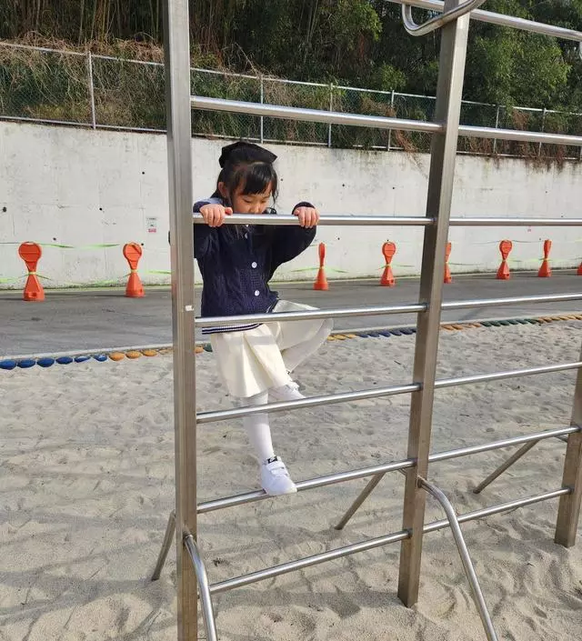 신발이 실내화처럼 엄청 가벼워요
