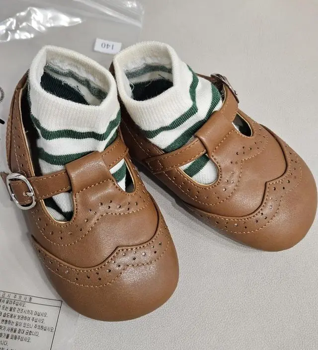 계속 ㅠㅠ 품절안내만 받다가 다른걸로 변경했습니다. ㅠㅠ 그래도 배송은 재고잇으면 