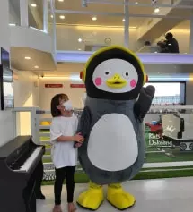 8살이구요 키120센치 몸무게22키로에요 
