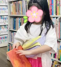 기본 반팔티인데 각잡힌 느낌으로 아주 탄탄한 소재라 굉장히 맘에 들어요