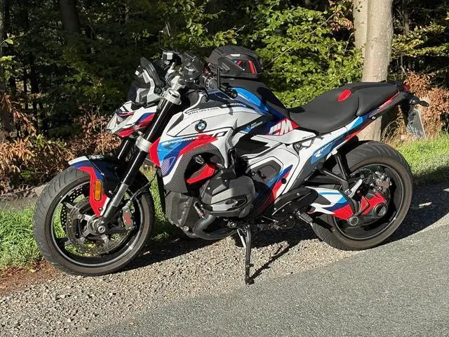Husqvarna 801 Pilen Full Graphic Kit