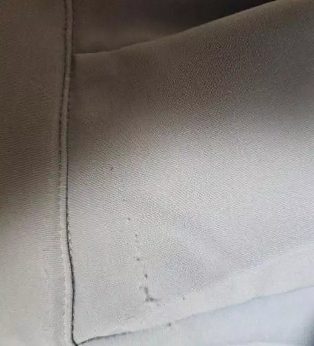 컬러 이쁘고 길이 수선필요없는데 하루입고 왜 보풀같은게... 싼맛으로입어요
